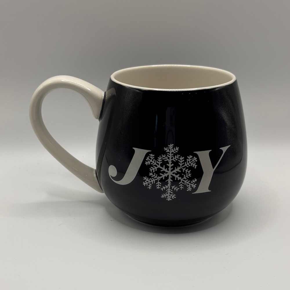 Life is Good~Joy~Snowflake~Holiday
Christmas~Coffee Cup Mug